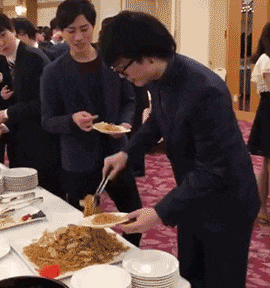 闺蜜|搞笑GIF:防火防盗防闺蜜,这句话还是很有道理的