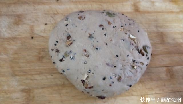 红糖馒头|白馒头吃腻了,换种新花样,香甜可口,蓬松柔软,比面包还好吃