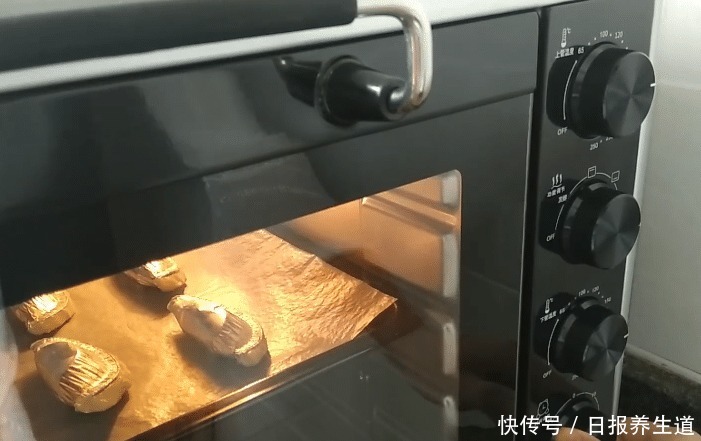 芒果|芒果这样吃还是第一次见,甜香脆皮,滑嫩营养,真是太美味了