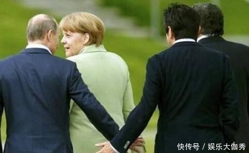 铁青|各国领导人的尴尬瞬间，安倍手不老实，而奥巴马妻子面色铁青！