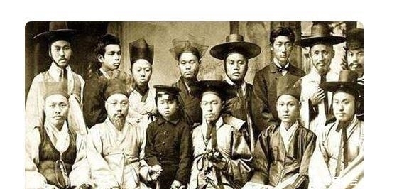 关系|为了和中国分清关系,改了首都名字废除了汉字如今还想要改国名