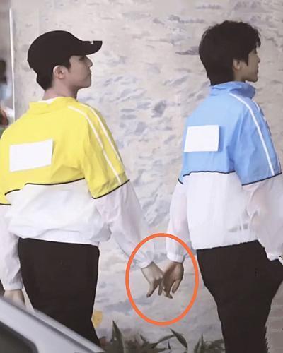  友谊|有种“友谊”叫蔡徐坤陈立农，即便不在一个队，走路都要牵着手