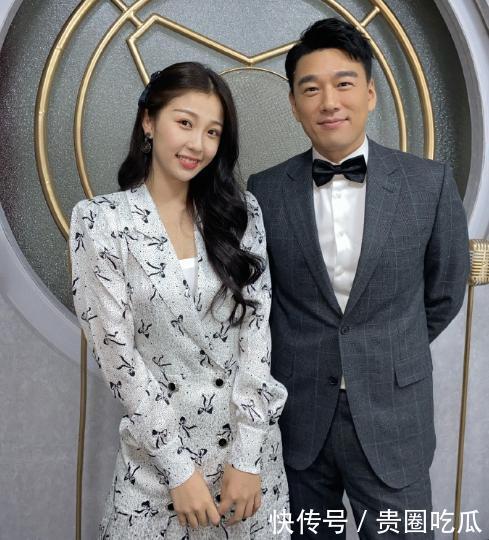  太胖|虞书欣罕见发旧照，青涩模样太讨喜，称自己太胖感谢网友喜欢