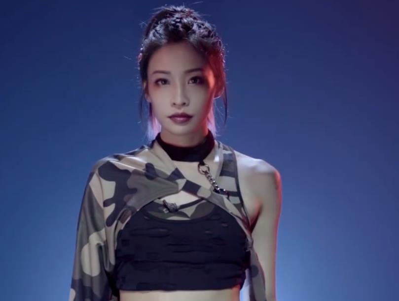 只能|实力派女星袁咏琳只能垫底?《浪姐》排名引争议,观众却无可奈何