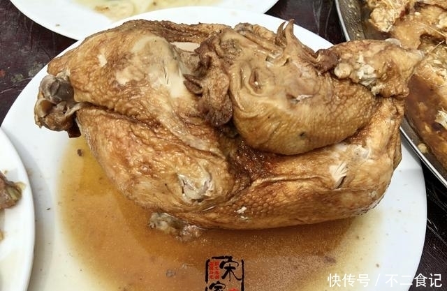 农村|农村330元一桌的宴席,鸡鸭鱼肉都有,利润在哪?