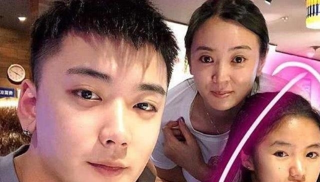 城市|变形记最美农村女孩:被富豪认作干女儿和城市哥哥同住,现状如何