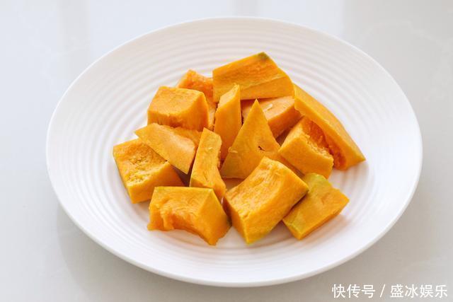  蛋糕|无需烤箱也能做出美味蛋糕，营养丰富、细腻暄软，不比烤出来的差