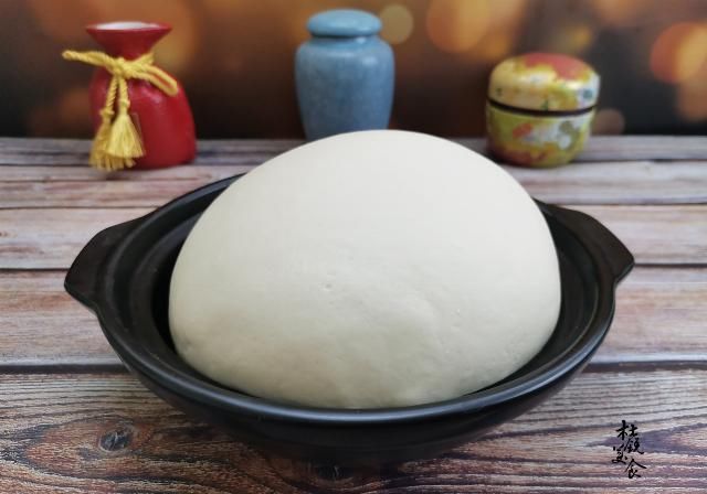 地道|掌握这4点,在家也能做出地道水煎包,馅大皮薄焦香酥脆吃不够