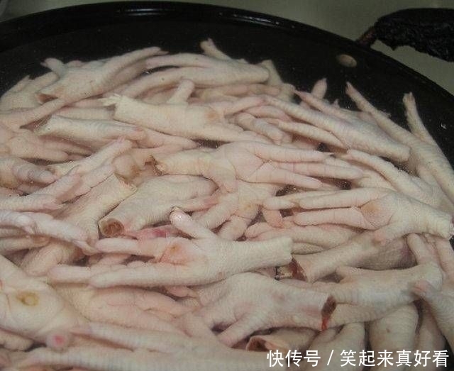  点心|麻辣小风的爪子很容易学，而且很辣。这点心太开胃了