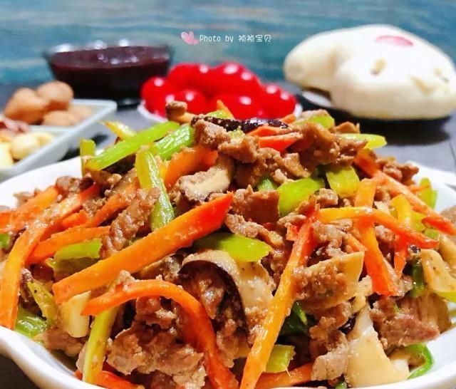  喜欢|时蔬炒牛肉，营养丰富，味道鲜美，家人都喜欢