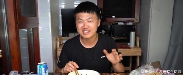 串串|花200元买500根羊肉串,小伙辛苦取下肉,称重之后真是坑!