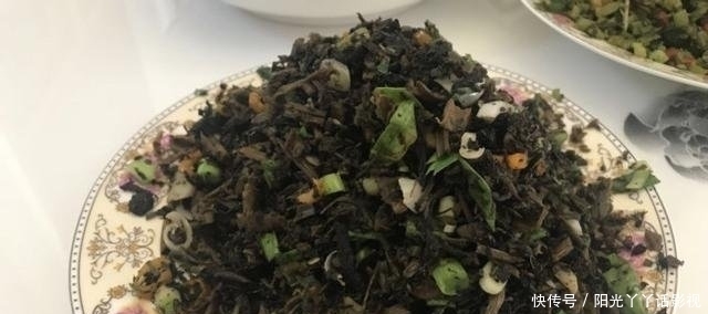 上桌|邻居请我去吃饭, 一上桌, 我就傻眼了, 有这样请吃饭的么