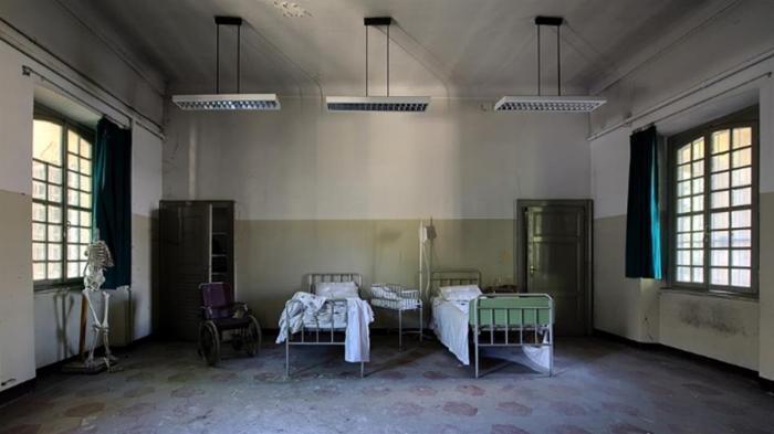 送医|父亲送医马上断气!女儿冲进停尸间发现还有呼吸,医生:自然反应