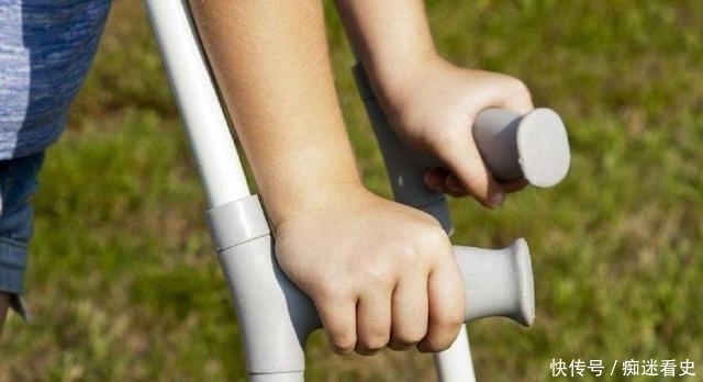  游戏|2年网恋，两人聊完天女孩忘关摄像头，男友看后，直接奔现求婚