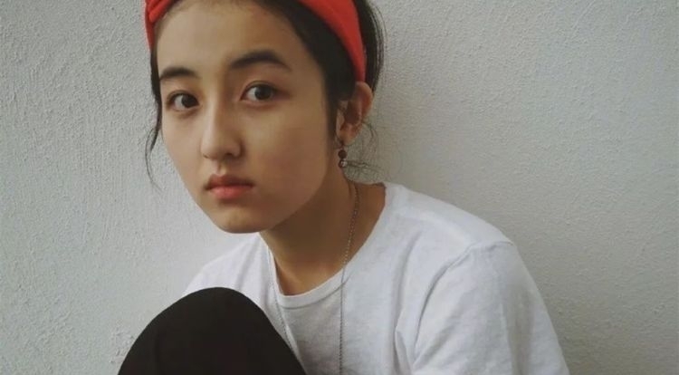 沙溢|沙溢发现小O干坏事,张子枫第一反应去拿纸巾,果然是合格铲屎官