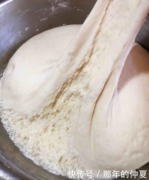  早餐|入夏常用它做早餐，脾胃好气血足，松软香甜，老人孩子都爱吃