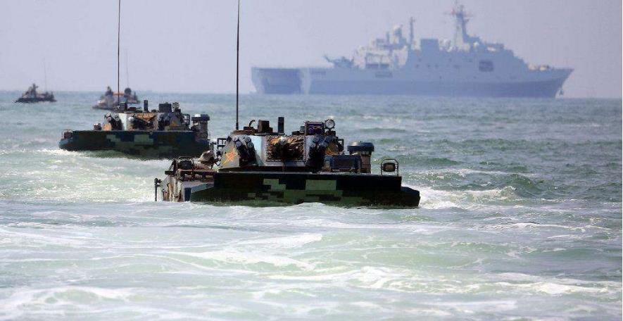  外国|外国关注中国两栖攻击舰首次海试：速度过于惊人，时机快成熟了？