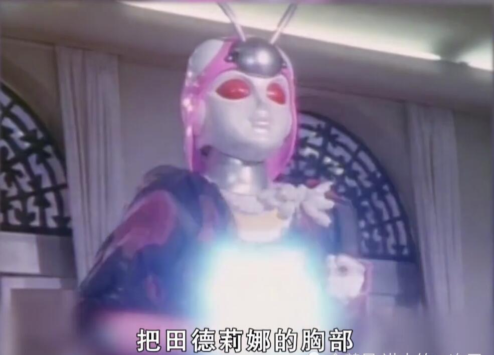 铁甲|铁甲小宝：最爱美的机器人，全民女神，却天天琢磨如何长胸？