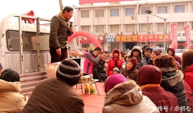 碰见|这种“骗术”目前依然常出现在街头，碰见请绕道！