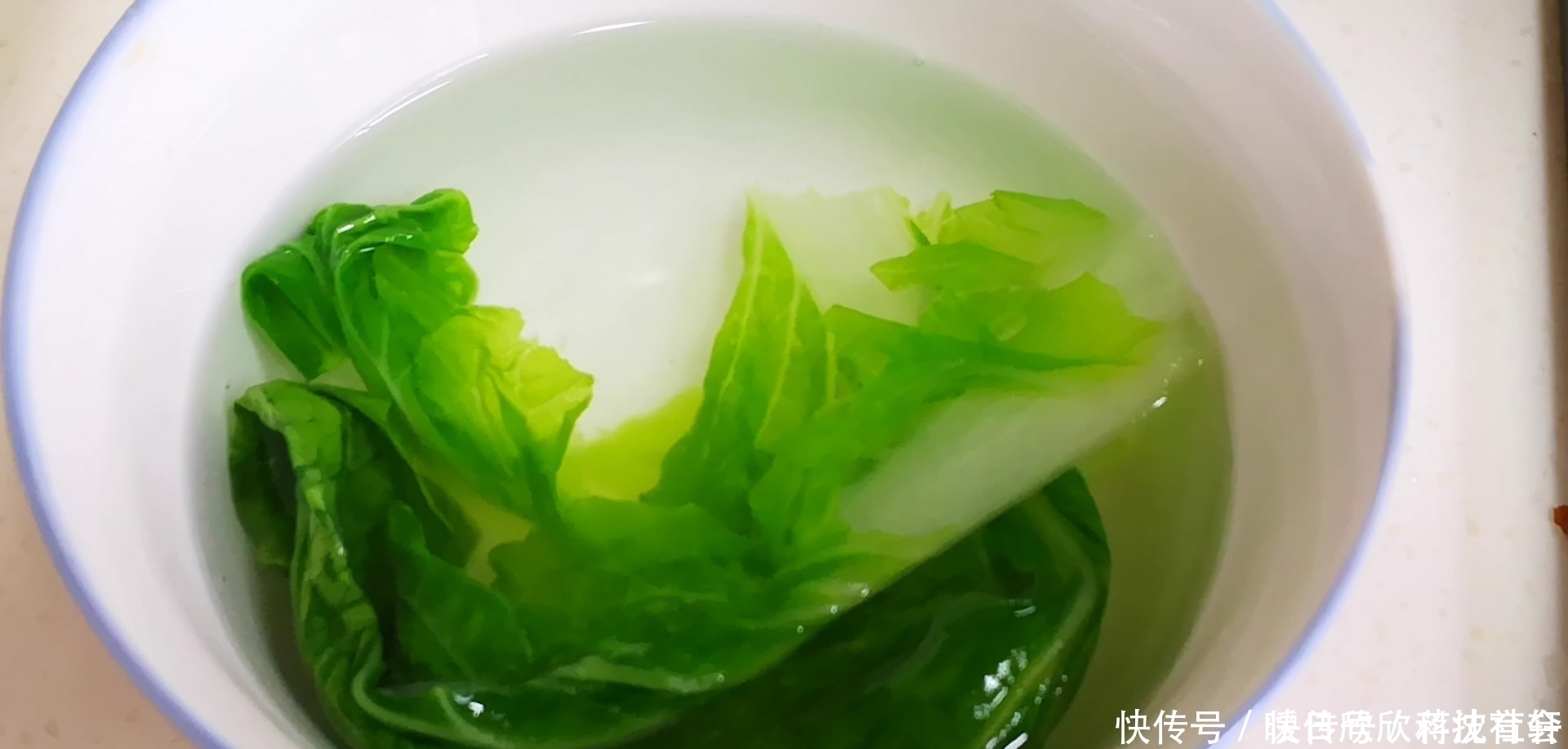 过瘾|夏天吃面条,最喜欢这种做法,吃了30年都没够,比吃凉皮还过瘾