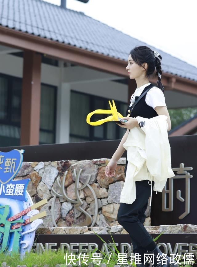 相关|赵丽颖《中餐厅》第11期相关物料送达 小赵经理暖心制作爱心餐