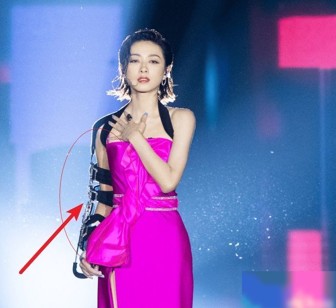 李斯丹妮组|《浪姐》五公团战,李斯丹妮全员晋级,480高票实至名归