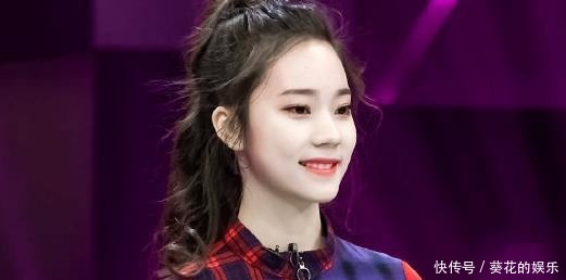  注定|火少再穿101首秀服装，杨超越段奥娟暴风成长，她却注定发光