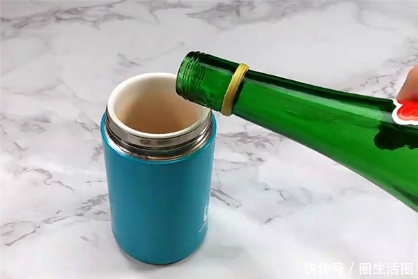 电热水壶|不管水壶水垢多脏多厚,教你简单方法,水垢一擦就掉,立马就干净