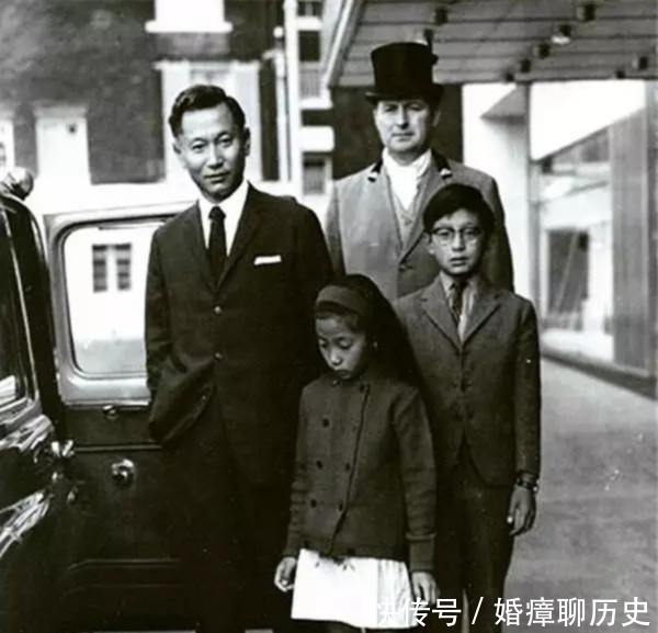 锡金国王|被印度吞并前的锡金王国:王后很漂亮,图9国王被迫签署亡国协议