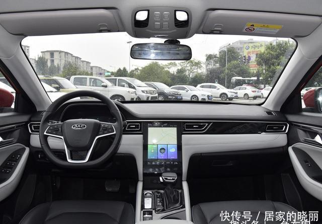 轴距|从8.48万现跌到5.88万,大众生产却对标朗逸,轴距接近B级车!