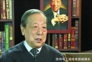 中国|暴雨冲出中国最早的石刻文字,刻有19字,却揭开了2000年神秘古国