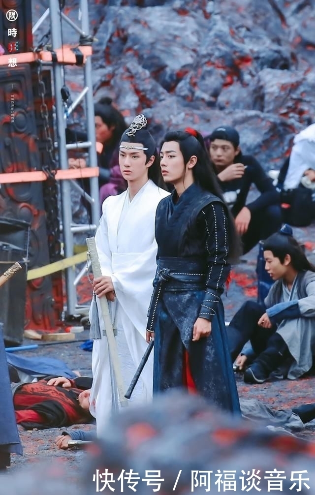  通告单|横店代拍揭秘！王一博路透1天能卖4万，《皓衣行》一个月30万起步