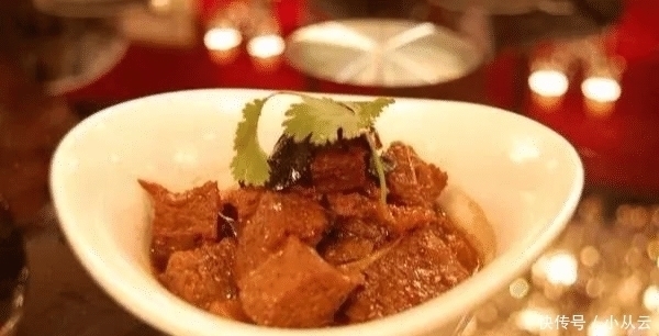 够吃|第一次去南方,6人要8个菜,点菜时老板说够吃,上菜后我们哭了