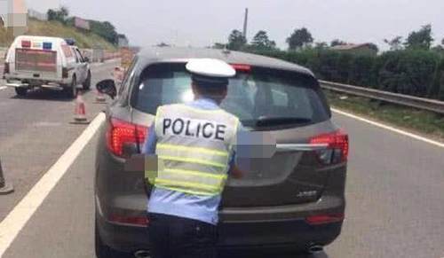 遮羞布|一场春运，揭开新能源车的遮羞布，跑趟高速车主哭了