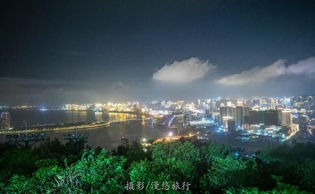 爱上读书馆|三亚,一个去了就不想走的城市4天3晚,带你玩转三亚精华