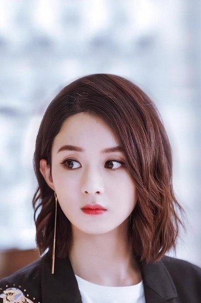 赵丽颖|《中餐厅4》路透视频曝光,赵丽颖国民度太高,走到哪群众跟到哪!