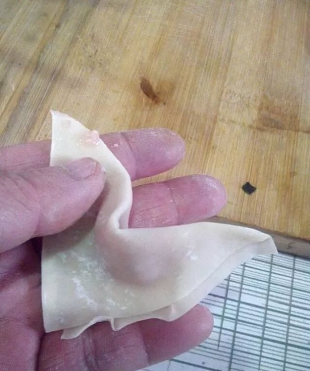 赶紧|包馄饨的简单教程,一看就会,鲜香美味,让人垂涎欲滴,赶紧试试