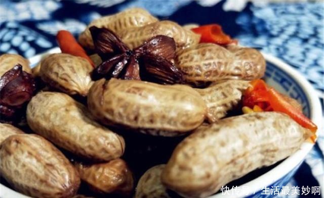 带壳花生|煮花生时,不能直接下锅煮,少了这1步,花生不烂不入味