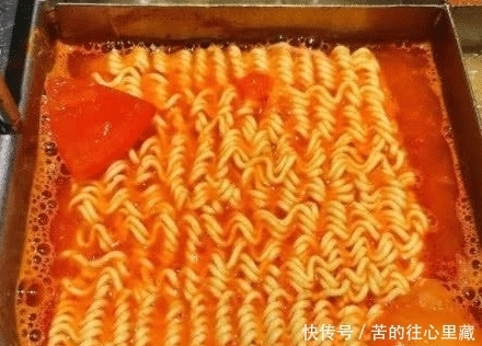 自带|客人吃海底捞自带泡面,却被告知不让用餐,除非签了它