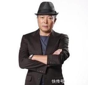 模范|他是百花影帝,曾有过一次失败的婚姻,如今和现任妻子是模范夫妻