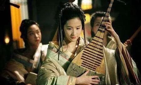 应验|陈平牺牲2000少女,助刘邦突围,悲叹:我家必败于女子!果然应验