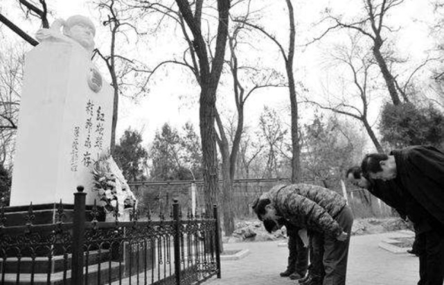  儿童|15岁中学生为救落水儿童牺牲，20多年后，被救者却被判处死刑