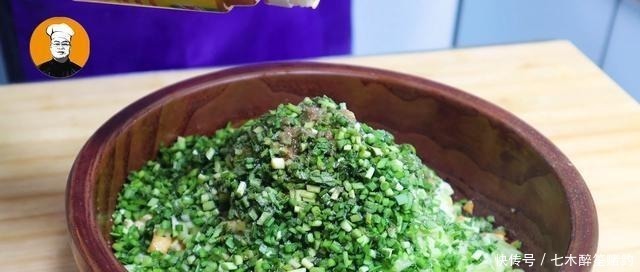 豆腐|丝瓜别再老一套了，加一块豆腐，不用炒不烧汤，吃完明天还想吃