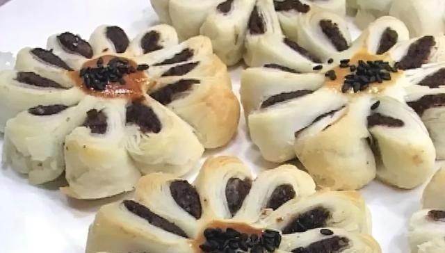 颜值|高颜值好口味,就是菊花酥,当早餐做零食,全家都爱吃