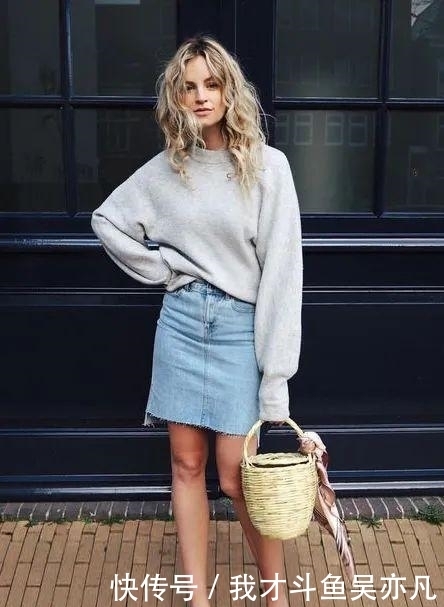 卫衣|卫衣+半裙=早秋最火混搭套路,时髦炸了