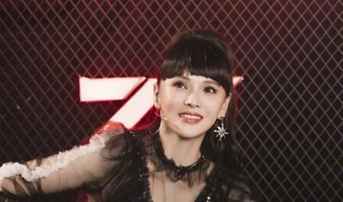 性格低调|《浪姐》排名曝光,吴昕万茜排名大跌退下,扮猪吃老虎的她却登第一