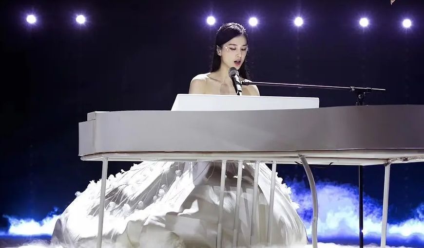 风平浪静|《姐姐》乘风破浪变“风平浪静”,少了冲突感,还有多少人愿意看