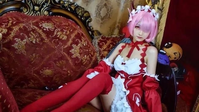 和蕾姆|cos：拉姆和蕾姆，谁是那只最可爱的小恶魔呢？