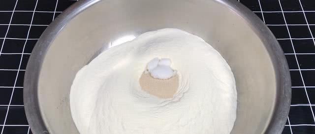  蓬松|花卷的做法大全之一，教您最简单的方式，照样蓬松暄软层次分明