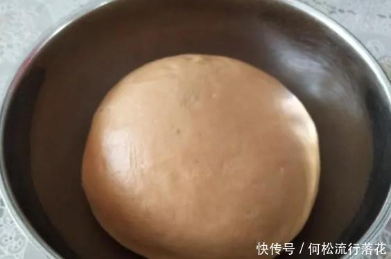 嘴里|枣泥馒头新做法,香甜松软,我有小妙招,吃到嘴里全是枣味!